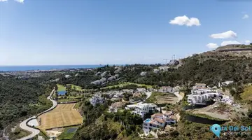 1573m2 Plot for Sale in Benahavís-36554
