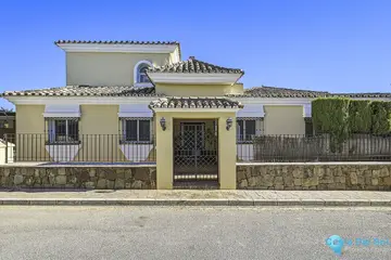 3 bedroom House for Sale in Bahía de Marbella
