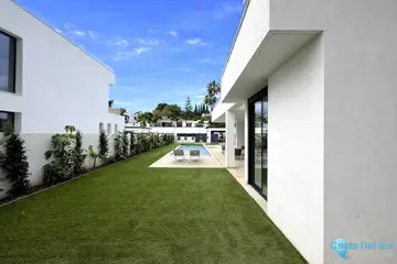 6 bedroom House for Sale in Atalaya-36669