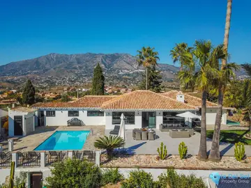 4 bedroom House for Sale in Sierrezuela-36672