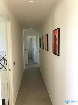 4 bedroom House for Sale in Sierrezuela-36682