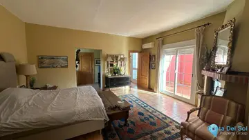 5 bedroom House for Sale in New Golden Mile-36809
