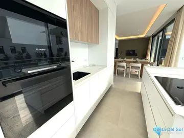 6 bedroom House for Sale in Estepona-36824