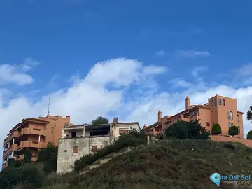 952m2 Plot for Sale in Los Pacos-36880