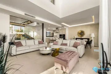 5 bedroom House for Sale in Río Real-36888