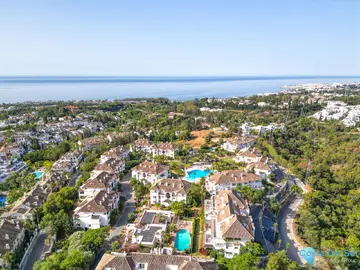 3 bedroom Apartment for Sale in The Golden Mile
