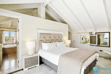 3 bedroom Apartment for Sale in The Golden Mile-37019