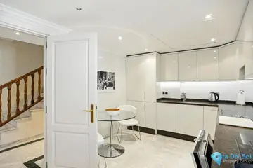 3 bedroom Apartment for Sale in The Golden Mile-37009