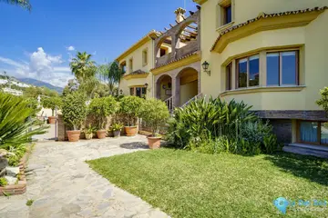 5 bedroom House for Sale in La Quinta-37053