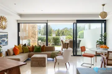 3 bedroom House for Sale in The Golden Mile-37067