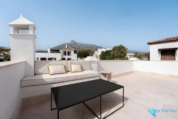 3 bedroom House for Sale in The Golden Mile-37093