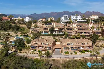 4 bedroom Apartment for Sale in La Mairena-80939
