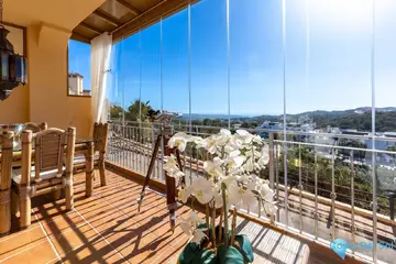 4 bedroom Apartment for Sale in La Mairena-80943