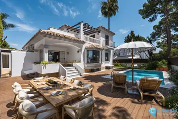 6 bedroom House for Sale in Nueva Andalucía-37224