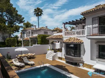 6 bedroom House for Sale in Nueva Andalucía-37229