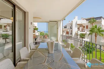 3 bedroom Apartment for Sale in Estepona-37285