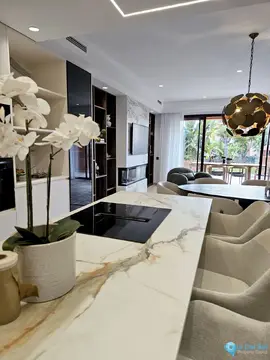 4 bedroom House for Sale in The Golden Mile-37353