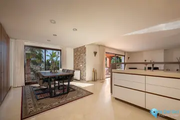 3 bedroom House for Sale in Marbesa-37366