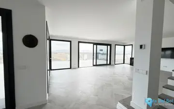 4 bedroom House for Sale in Coín-37463