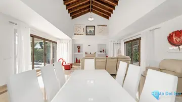 4 bedroom House for Sale in Los Arqueros-37486