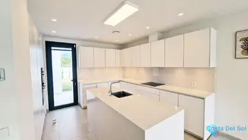 4 bedroom House for Sale in La Cala Golf-37581