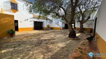 10 bedroom House for Sale in Teba-37609