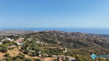 59494m2 Plot for Sale in La Mairena-37644
