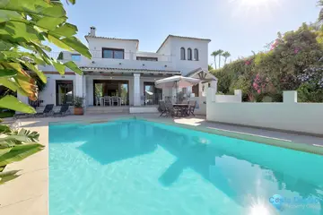 5 bedroom House for Sale in El Rosario-37653