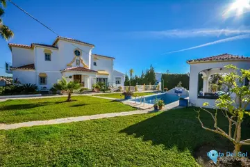 8 bedroom House for Sale in Estepona