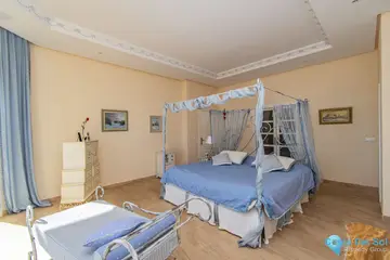 7 bedroom House for Sale in Estepona-37753