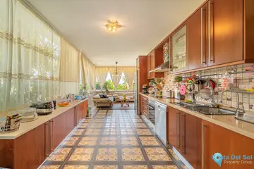 4 bedroom Apartment for Sale in The Golden Mile-37815