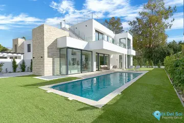 4 bedroom House for Sale in Estepona-37885