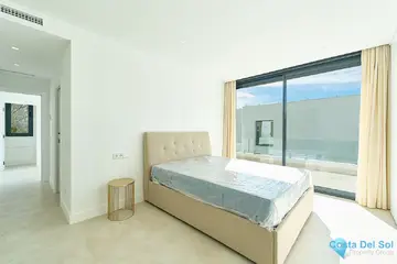 4 bedroom House for Sale in Estepona-37892