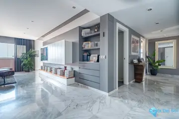 4 bedroom Apartment for Sale in Málaga-37908
