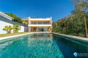 4 bedroom House for Sale in La Capellania-37979