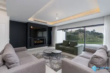 4 bedroom House for Sale in Estepona-38014