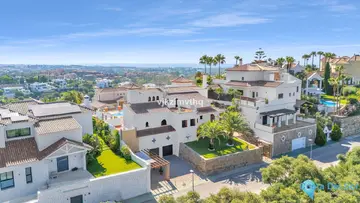 5 bedroom House for Sale in Benahavís