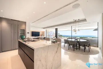 3 bedroom Apartment for Sale in La Quinta-38061