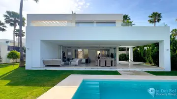 3 bedroom House for Sale in Río Real-38077