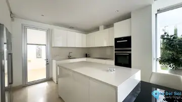 3 bedroom House for Sale in Río Real-38080