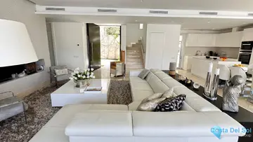 3 bedroom House for Sale in Río Real-38084