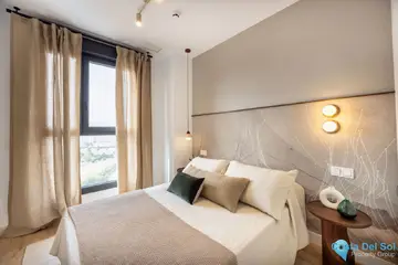 4 bedroom Apartment for Sale in Málaga Centro-38360