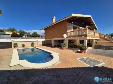 6 bedroom House for Sale in Coín-38401
