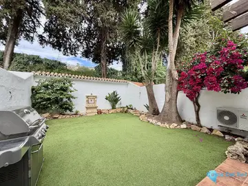 3 bedroom House for Sale in Nueva Andalucía-16463
