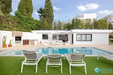 6 bedroom House for Sale in Málaga-38674