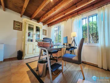 4 bedroom House for Sale in Marbesa-38840