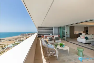 4 bedroom Apartment for Sale in Málaga Centro-39261