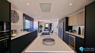 3 bedroom House for Sale in San Pedro de Alcántara-39374