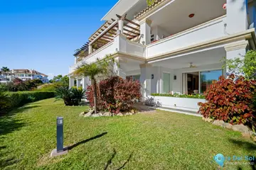 4 bedroom Apartment for Sale in The Golden Mile-39536
