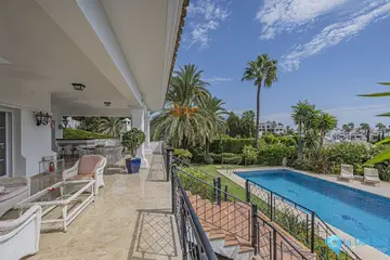 4 bedroom House for Sale in El Paraiso-39564